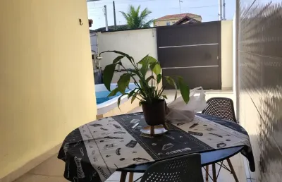 Casa com 2 quartos para alugar no Jardim Real, Praia Grande 