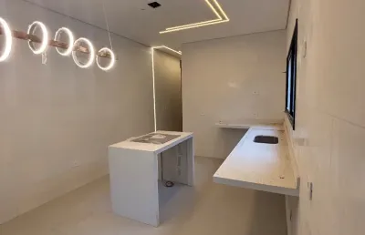 Casa no canto do forte alto padrão 3 dormitórios sendo 2 suites