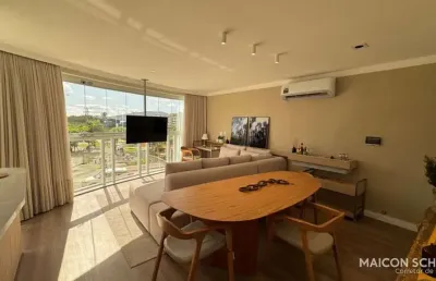 Apartamento 2 suítes mobiliado e decorado, frente mar, praia dos ingleses, florianópolis/sc.