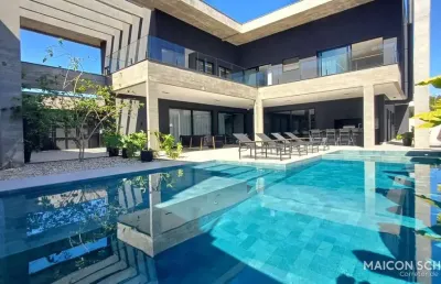 Casa mobiliada com 5 suítes em jurerê internacional- florianópolis/sc