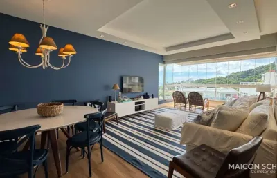 Apartamento “pé na areia', 3 dormitórios sendo 1 suíte, vista mar, mobiliado e decorado, jurerê, florianópolis/sc.