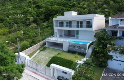 Casa com 6 dormitórios sendo 5 suítes com vista mar, praia brava, florianópolis/sc