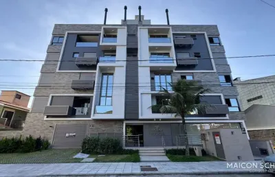 Apartamento duplex com 4 suítes a 200m do mar, jurerê, florianópolis/sc.