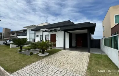 Casa 4 dormitórios, semi mobiliada, em condomínio fechado no ilha do coral, rio vermelho, florianópolis/sc