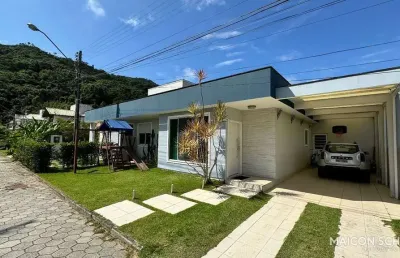 Casa 4 dorm. sendo 3 suítes semimobiliada cachoeira do bom jesus, florianópolis/sc