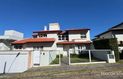 Casa 3 dorm. sendo 1 suíte, semi mobiliada, joão paulo, florianópolis/sc