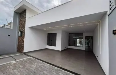 Casa com 3 quartos à venda no Bom Jardim, Maringá 