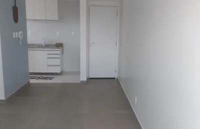 Lindo apartamento disponível para locação em jaguaribe, a poucos metros da praia
