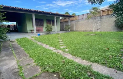 Excelente casa independente  e com jardim entrando para venda!