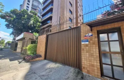 Apartamento no centro com 4 quartos para locação, 259 m²
