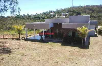Casa em condomínio fechado com 3 quartos à venda na rodovia mg 10, dn, condomínio vale do luar, jaboticatubas, 260 m2 por r$ 980.000