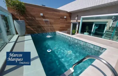 Casa duplex com piscina e espaço gourmet com 4 dormitórios no embaré