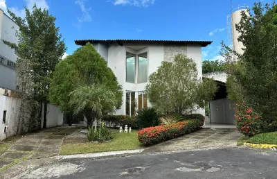 Venda - casa duplex luxuosa em flores - condomíno fechado completo