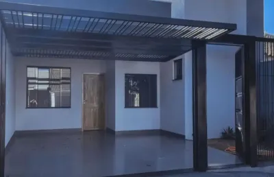 Linda casa no jardim paulista iii-01 suite e 02 quartos  aceita financamento construção em alto padrão - maringá-pr