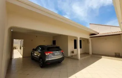 Casa com 3 quartos à venda na Vila Independência, Limeira 