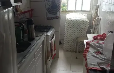 Vendo apartamento térreo moradia excelente, condomínio fechado.