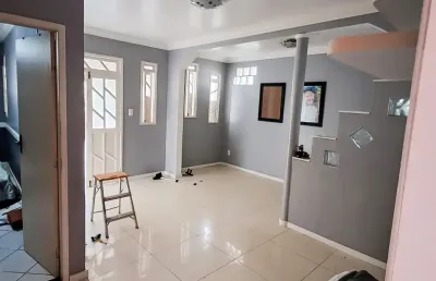 Casa bem localizada na fazenda grande 3, uma térrea e outra primeiro andar, o valor é por unidade