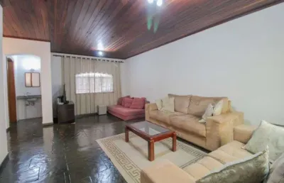 Casa com 3 quartos à venda na Rua Oito de Maio, 00, Jardim Santa Rosália, Sorocaba