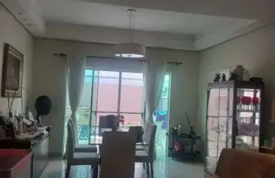 Casa em condomínio fechado com 3 quartos à venda na Avenida Lauro Miguel Sacker, Parque Residencial Villa dos Inglezes, Sorocaba