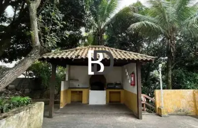 Apartamento com 3 quartos à venda na rua vereador mathias lacerda, 10, glória, macaé, 79 m2 por r$ 330.000