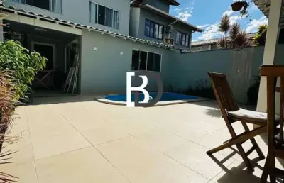 Casa com 3 quartos à venda na rua itaipu, 15, praia do pecado, macaé, 150 m2 por r$ 1.600.000