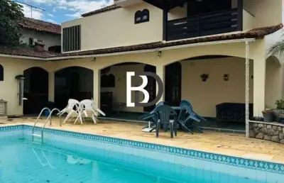 Casa com 4 quartos à venda na estrada um, 10, cancela preta, macaé, 384 m2 por r$ 1.590.000