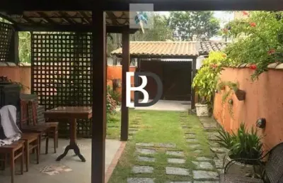 Casa com 2 quartos à venda na rua beco olímpia antunes da costa, 20, geribá, armação dos búzios, 100 m2 por r$ 600.000