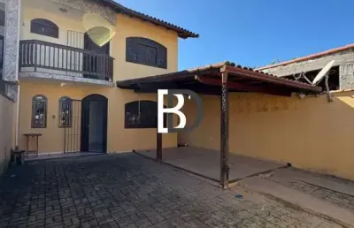 Casa com 3 quartos à venda na rua márfim, 19, ouro verde, rio das ostras, 10 m2 por r$ 500.000