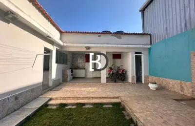 Casa com 5 quartos à venda na estrada da cancela preta, 15, riviera fluminense, macaé, 210 m2 por r$ 1.600.000