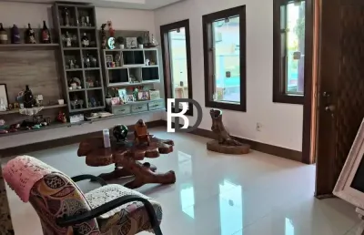 Casa com 4 quartos à venda na rua rua vereador mathias lacerda, 4, glória, macaé, 280 m2 por r$ 1.100.000