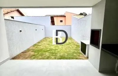 Casa em condomínio fechado com 3 quartos à venda na rua rua professora juciléa salerma de oliveira, 10, mirante da lagoa, macaé, 145 m2 por r$ 850.000