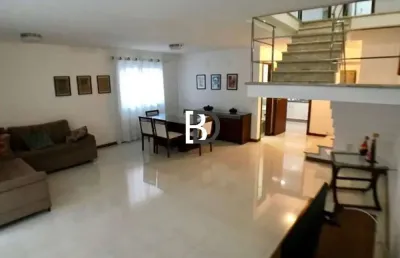 Apartamento com 3 quartos à venda na rua rua vereador mathias lacerda, 23, glória, macaé, 10 m2 por r$ 1.690.000