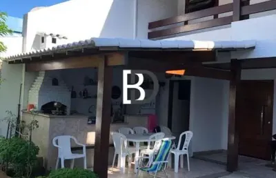 Casa com 4 quartos à venda na rua beco jandira perlingero, 23, centro, macaé, 10 m2 por r$ 990.000
