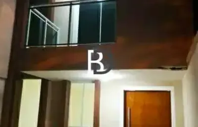 Casa com 2 quartos à venda na rua estrada clodomiro faustino da cruz, 23, virgem santa, macaé, 120 m2 por r$ 365.000