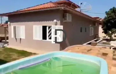 Casa com 3 quartos à venda na rua rua professora juciléa salerma de oliveira, 10, mirante da lagoa, macaé, 220 m2 por r$ 1.200.000
