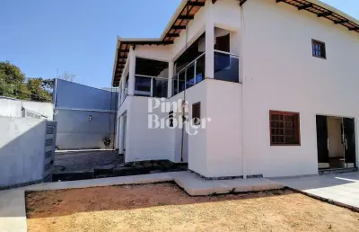 Casa alto padrão - 4 suites exclusivas, escritorio, amplo quintal, 4 vagas de garagem no bairro cab