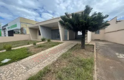 Casa 03 quartos no centro de matozinhos uso residencial e comercial !!