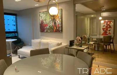 Apartamento na torre com 2 quarto (1 closet), 1 banheiro de serviço, 2 vagas cobertas, lazer completo.