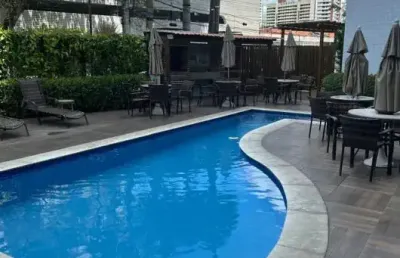 Kks- trindade em casa amarela com 3 quartos, 1 suíte, 2 wc, lazer, garagem sendo vagão, cabendo dois carros pequenos, ou, 1 grande,andar alto, ótima localização e muito mais benefícios.