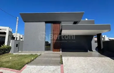 Essa casa a venda no gran residence arapongas impressiona pelo projeto inteligente, integracao dos espacos e acabamentos impecaveis.