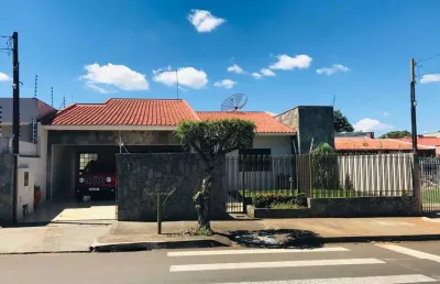 Casa com 3 quartos à venda no conjunto centauro, arapongas , 282 m2 por r$ 900.000