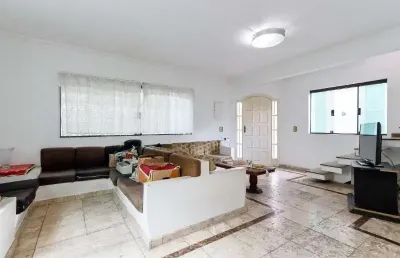 Casa à venda em são paulo-sp, parque vitória: 3 quartos, 3 suítes, 2 salas, 4 banheiros, 3 vagas, 142m². venha conferir!