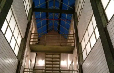 Vendo ou alugo lindo prédio 800m² - 25 de agosto - duque de caxias
