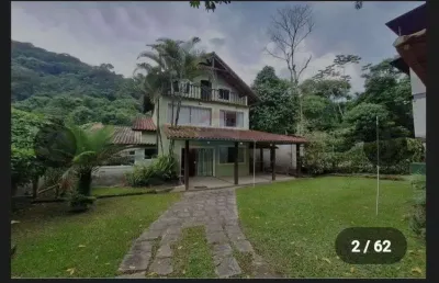 Casa 6 quartos(1 suite) 900m² - piscina - ofurõ - 3 banhs - 3 vagas - corujas - guapimirim - rj