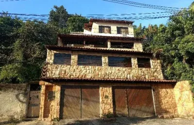 Vendo casa triplex 3 quartos(1 suite) - 2 vagas-churrasqueira - laureano - duque de caxias