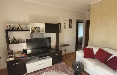 Apartamento com 2 dormitórios - edifício ana cláudia (oeste)