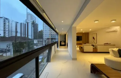 Apartamento de alto padrão em santos com 400 m² de área útil e 4 suítes