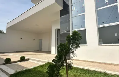 Casa isolada alto padrão próximo a praia balneário tupy