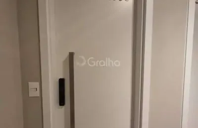 Apartamento vista mar 2 quartos sendo 1 suíte e 2 vagas no kobrasol