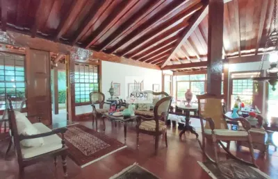Casa de luxo pedra da marca federação: 4 suítes, 3 salas, 6 banheiros, 7 vagas, 700m² de pura elegância!